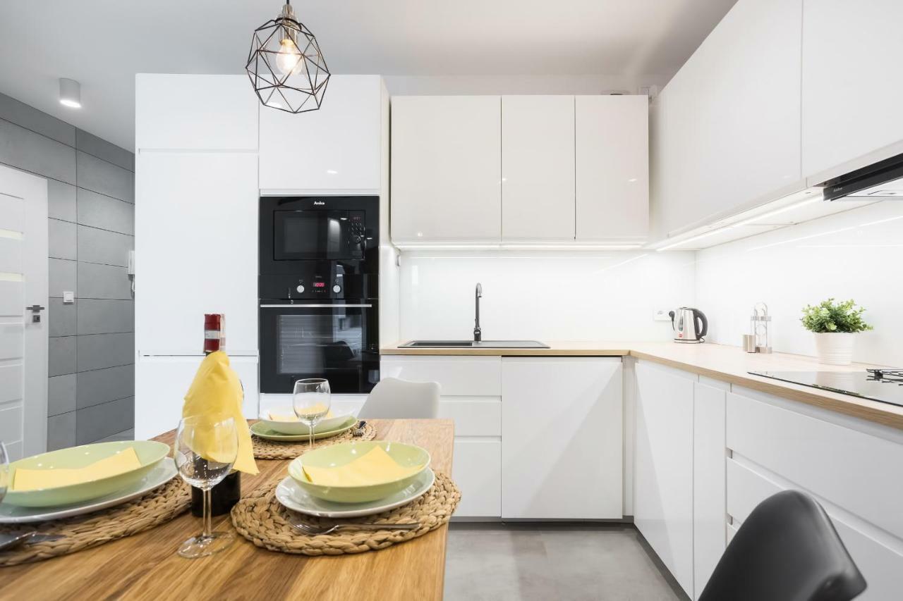 Apartments Poznan Niedzialkowskiego By Noclegi Renters Exteriör bild